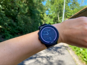 Okosórák –⁠ sportórák: Garmin Forerunner