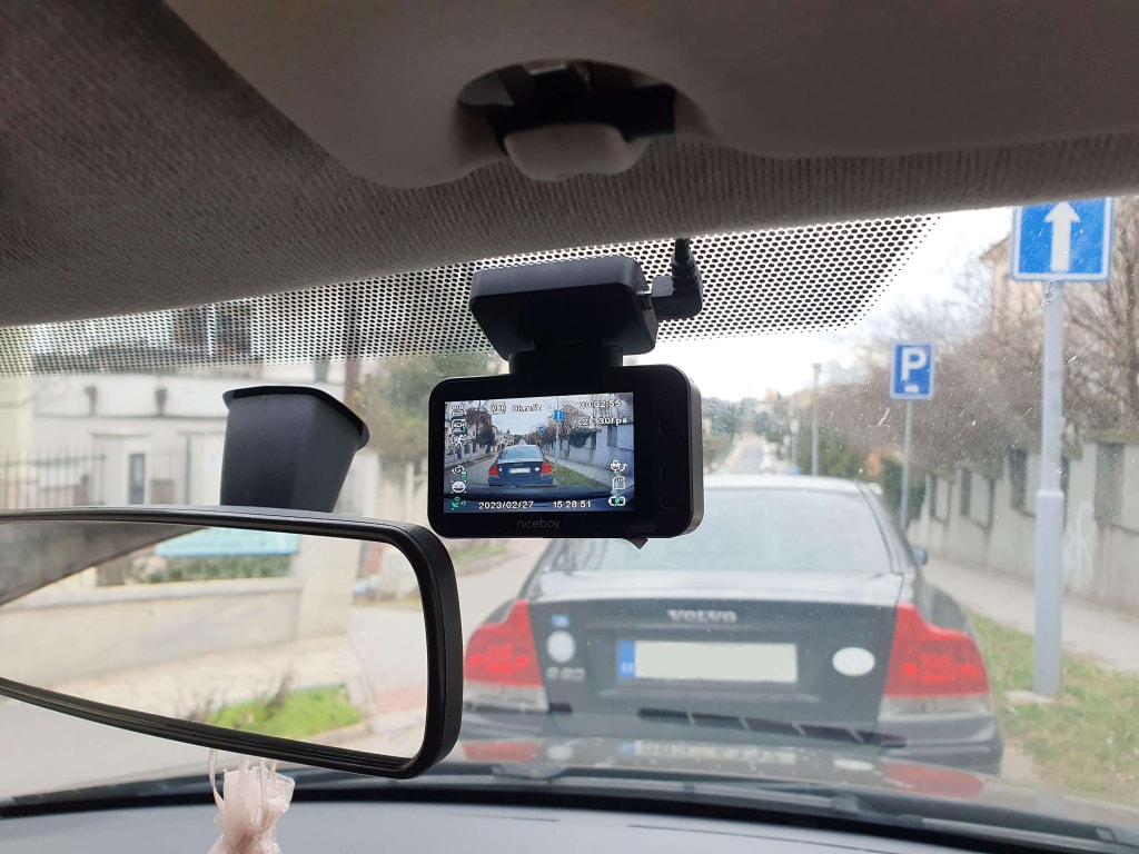 A dashcam működése meglehetősen intuitív