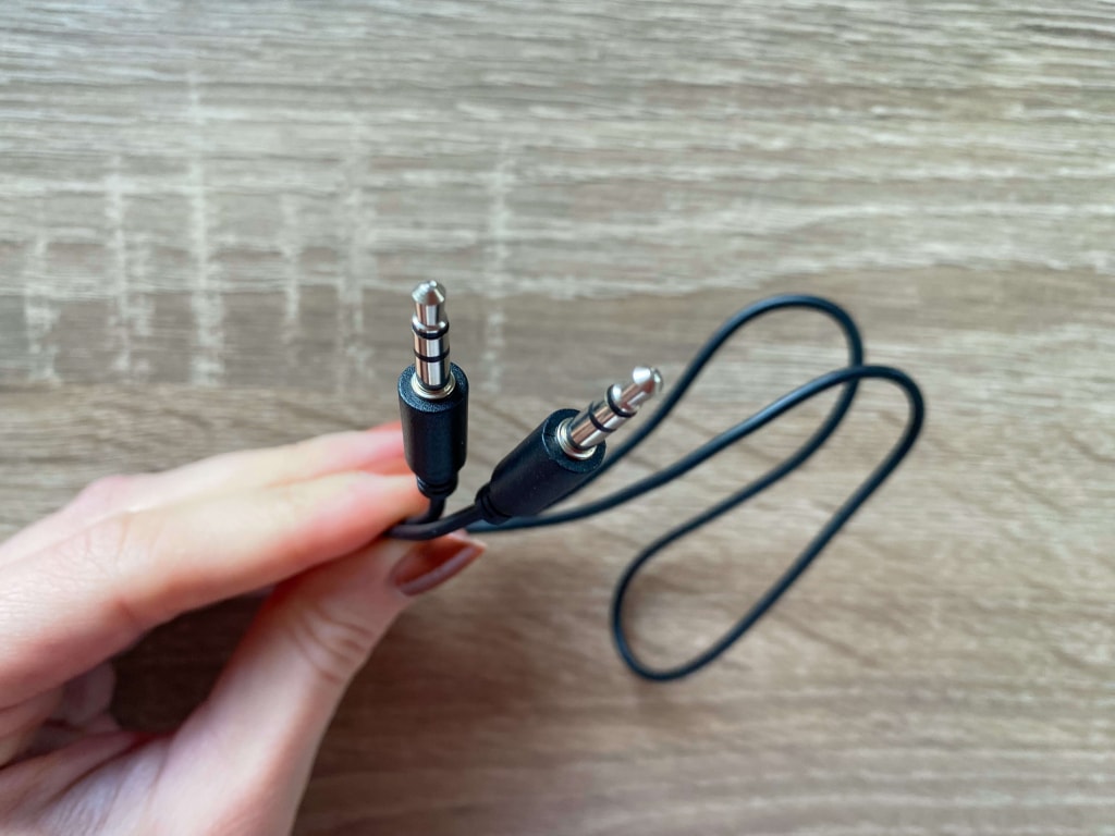AUX kábel 3,5 mm-es jack csatlakozóval