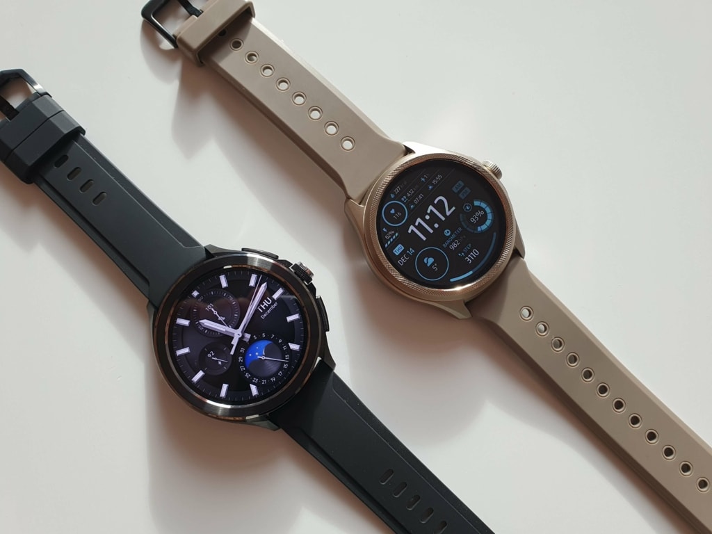 A Xiaomi Watch 2 Pro masszívabbnak tűnik a TicWatch Pro 5 GPS-nél