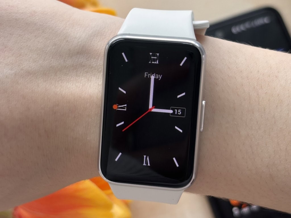 A Galaxy Wearable alkalmazásban változtathatsz rajta