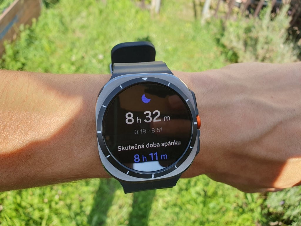 Az alvás időtartamát az óra viszonylag pontosan rögzíti.