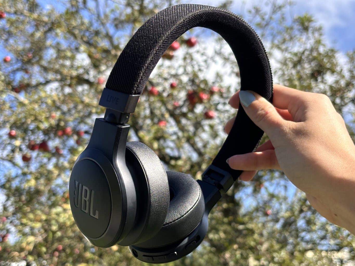 Teszt: JBL Live 670NC vezeték nélküli fejhallgató