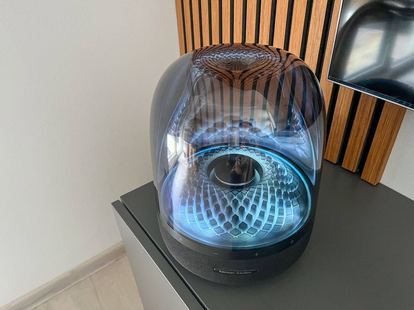 Teszt: Harman Kardon Aura Studio 4 bluetooth hangszóró