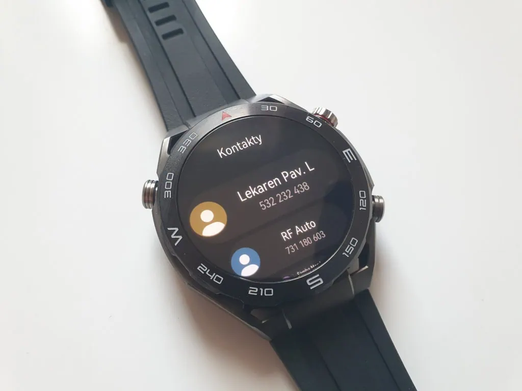A Huawei Health alkalmazásban kiválasztja a kapcsolatokat