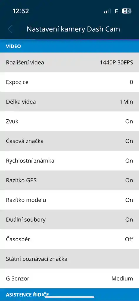 Teljes paraméterbeállítások az alkalmazásban.