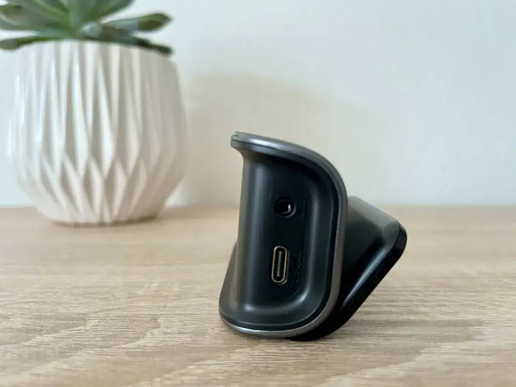 A tápellátásról az univerzális USB-C gondoskodik.