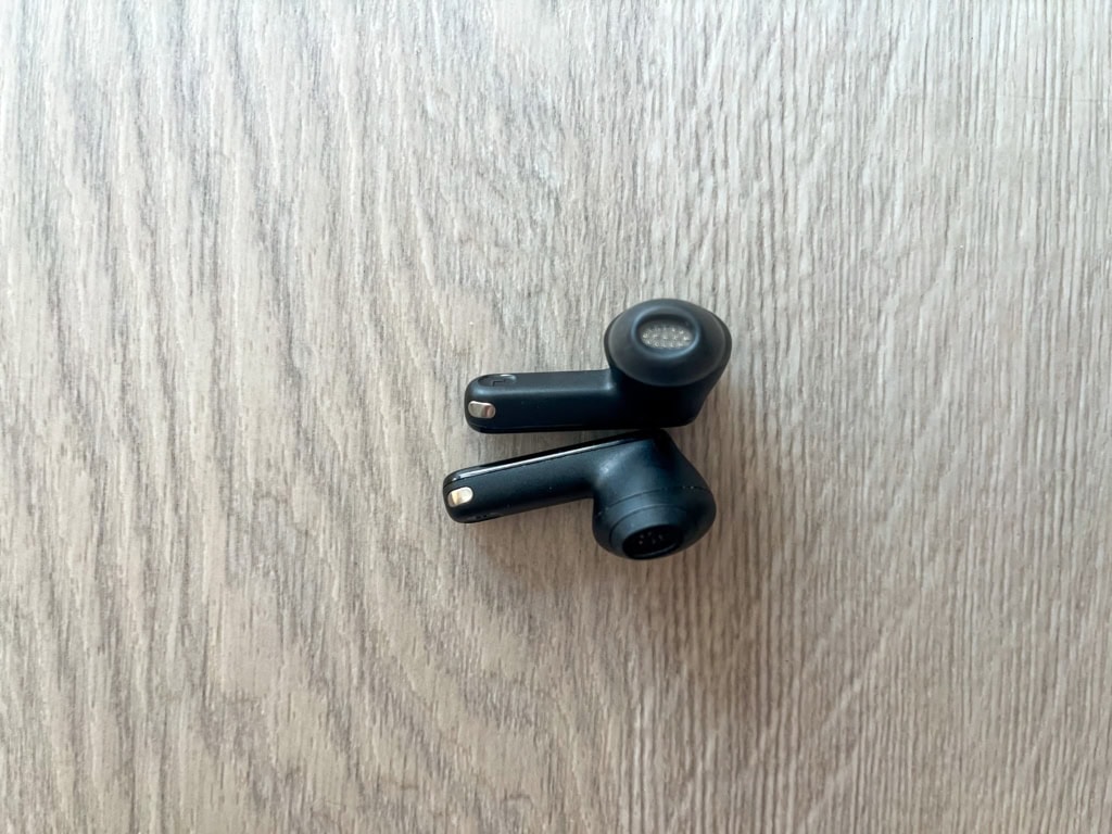 A fülhallgató és a dugós kivitel összehasonlítása