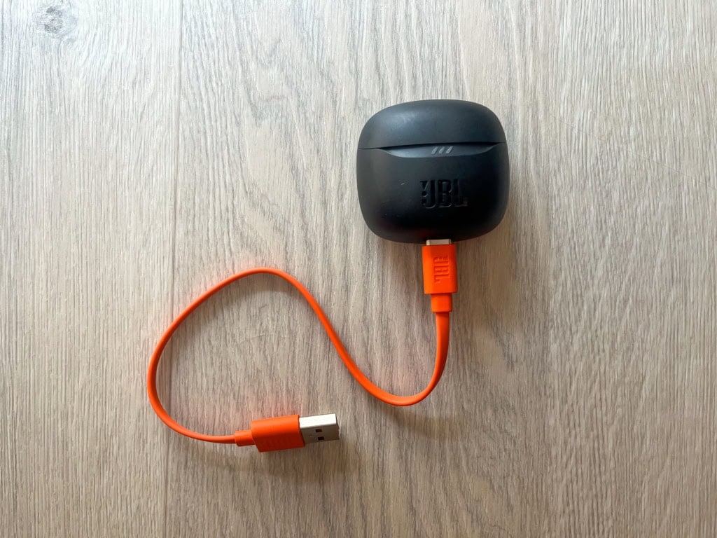 JBL Tune Flex 2 töltése