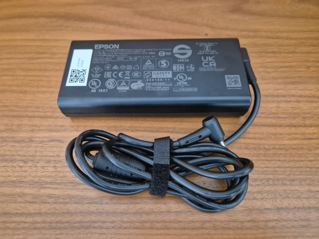 A 120 W-os tápegység