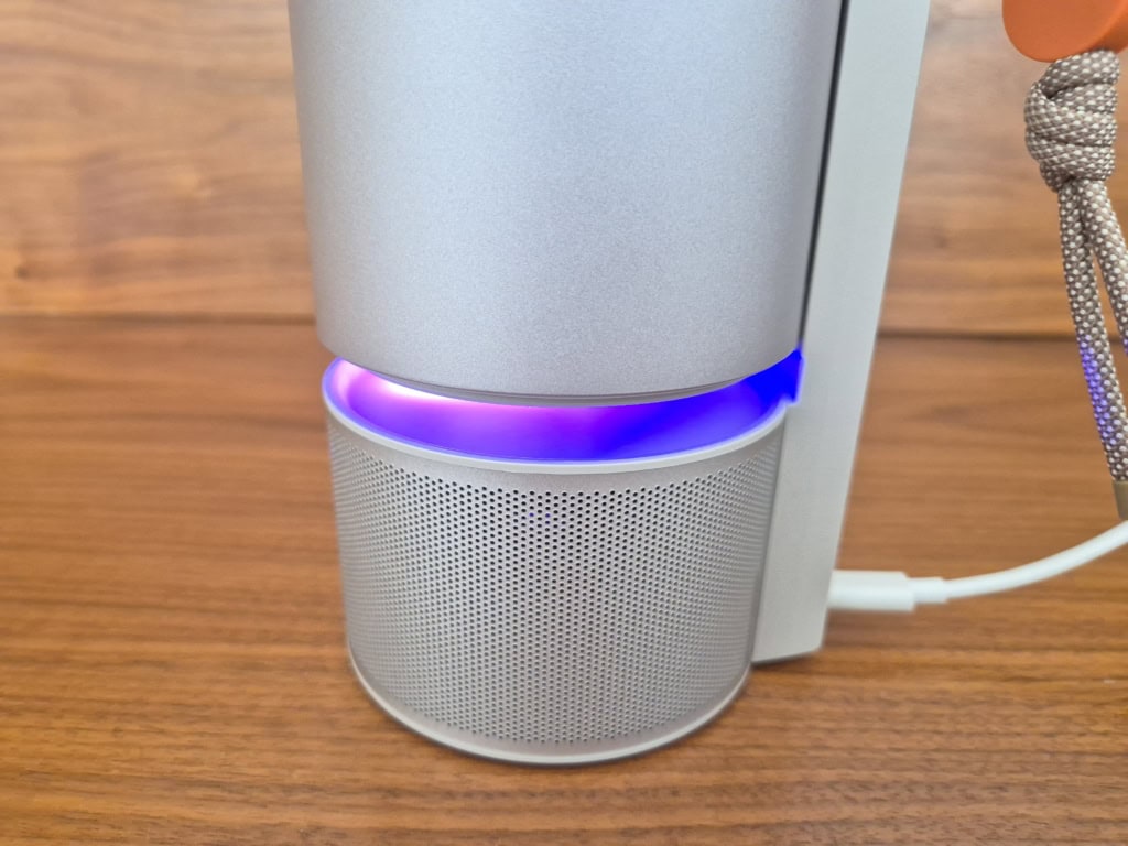 Bluetooth hangszóró módban az ambient világítás is bekapcsolható