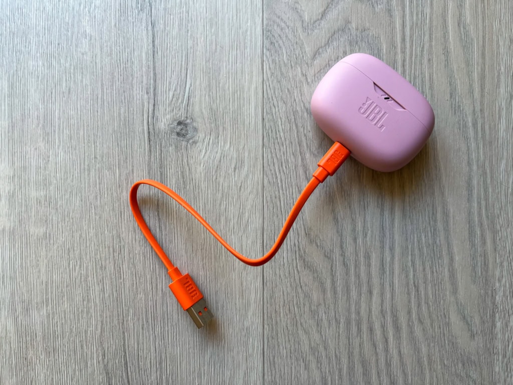 JBL Wave Beam 2 töltése
