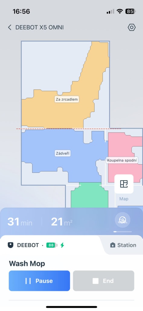 Egy nem létező helyiség leválasztása, amely a tükör miatt jött létre